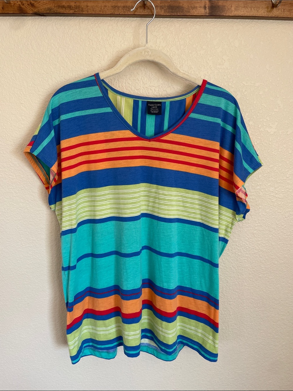 Faded Glory Relaxed Multicolor Striped V-Neck Tee L Boxy Kidcore Beachy Boho